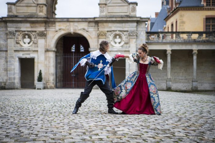 Une des idées de sorties en février : d'Artagnan au Château de Fontainebleau.
Photographie du spectacle.