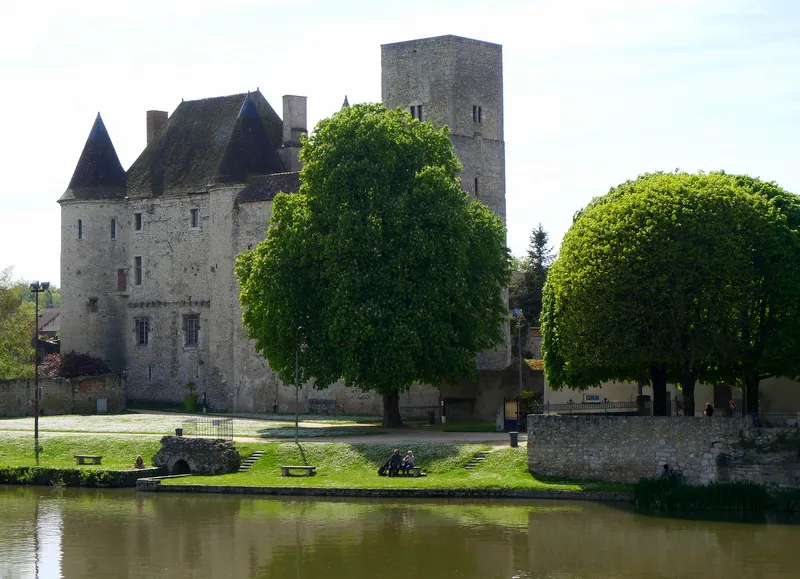 Parcs et jardins : photo du parc du château de Nemours.