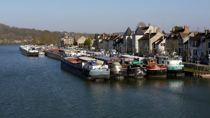 Pour illustrer ce volet #CPASLOINENTRAIN long de la Seine : une photo du quai du Loing.