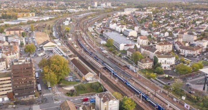 Vue aérienne avant le projet du futur pôle gare de Melun.